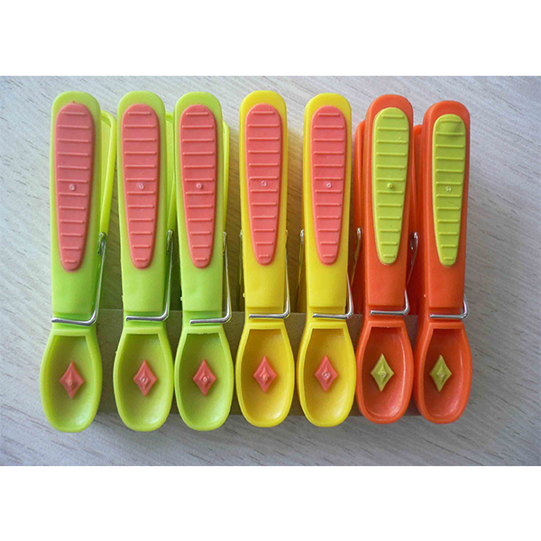 Plastic Peg Mould3